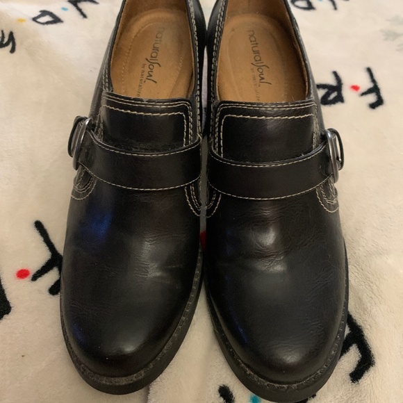 Naturalizer black heels - Picture 1 of 5